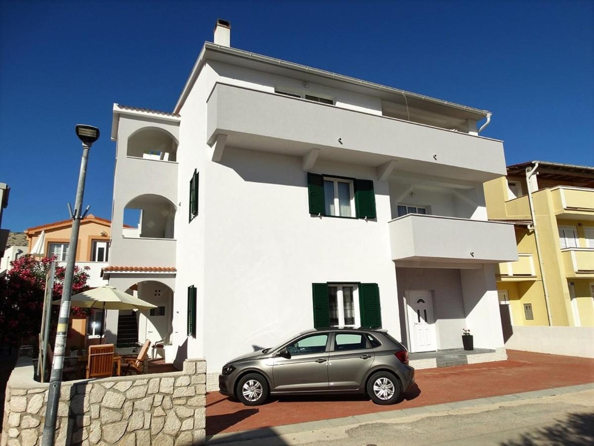 Apartments By The Sea Pag - 16100 พาก ภายนอก รูปภาพ