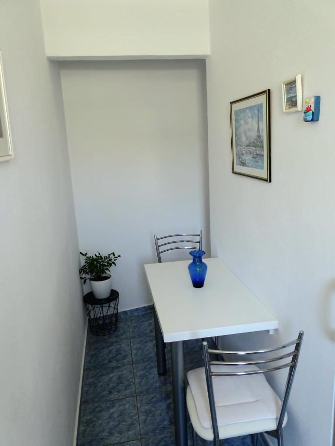 Apartments By The Sea Pag - 16100 พาก ภายนอก รูปภาพ