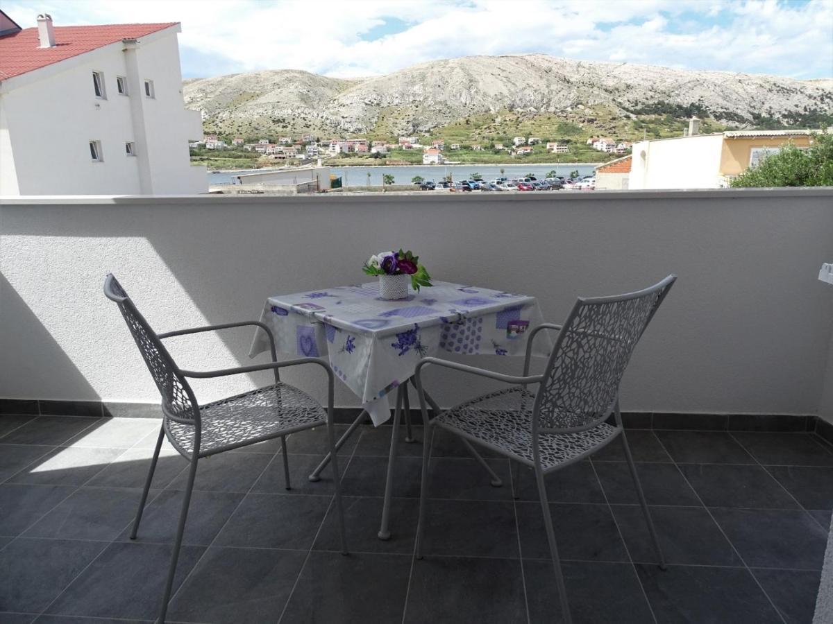 Apartments By The Sea Pag - 16100 พาก ภายนอก รูปภาพ