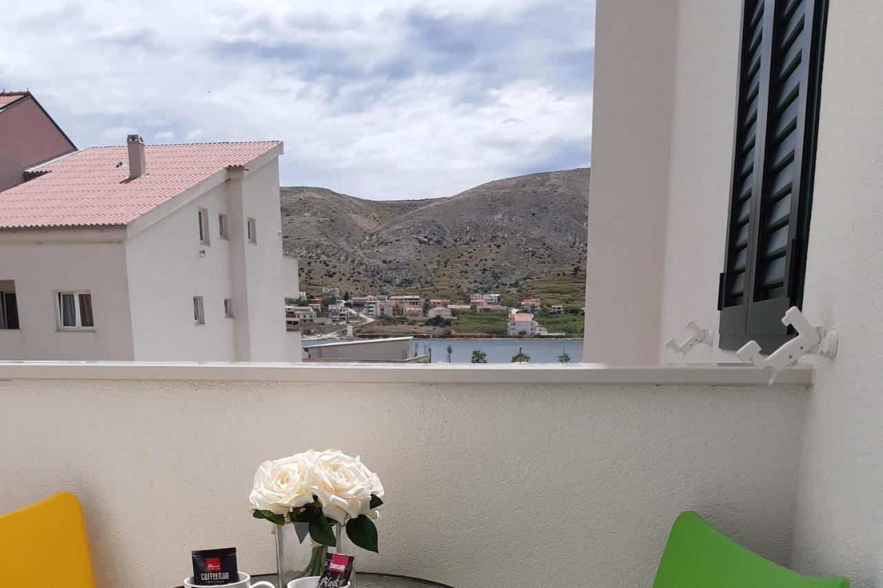 Apartments By The Sea Pag - 16100 พาก ภายนอก รูปภาพ